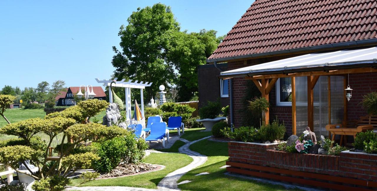 Garni Hotel-Pension Holum Neuharlingersiel Exterior photo